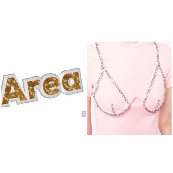 ‼️WOW‼️AREA🤩🤩🤩🤩🤩🤩
crystal-embellished cup-chain T-shirt
$536 - Picture 10 of 12